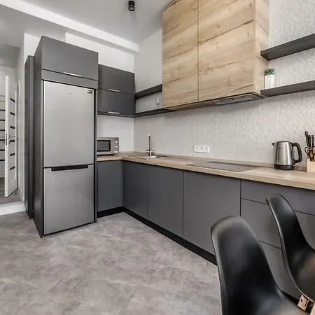 Arkadiiskaia Zhemchuzhina U Moria *