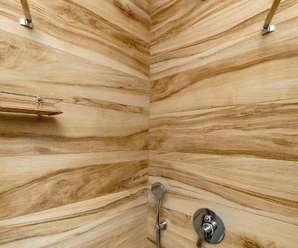 Arkadiiskaia Zhemchuzhina U Moria